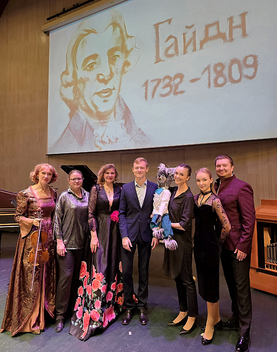 Ирина Павлихина, Наталья Ужви, Марина Агафонова, Андрей Усков, Екатерина Виноградова, Эвелина Пугачёва, Илья Ушуллу.