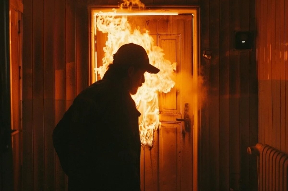   В Приозерске завели дело на женщину за поджог двери знакомой
