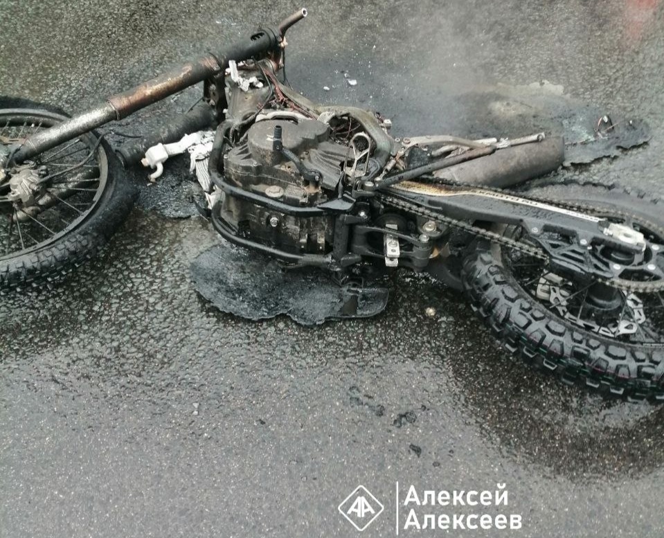    Обстоятельства аварии выясняют сотрудники ГАИ