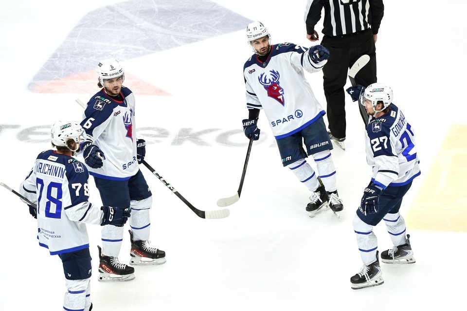    Нижегородское «Торпедо» на выезде обыграло «Барыс» со счетом 5:3. Фото: пресс-служба ХК «Торпедо».