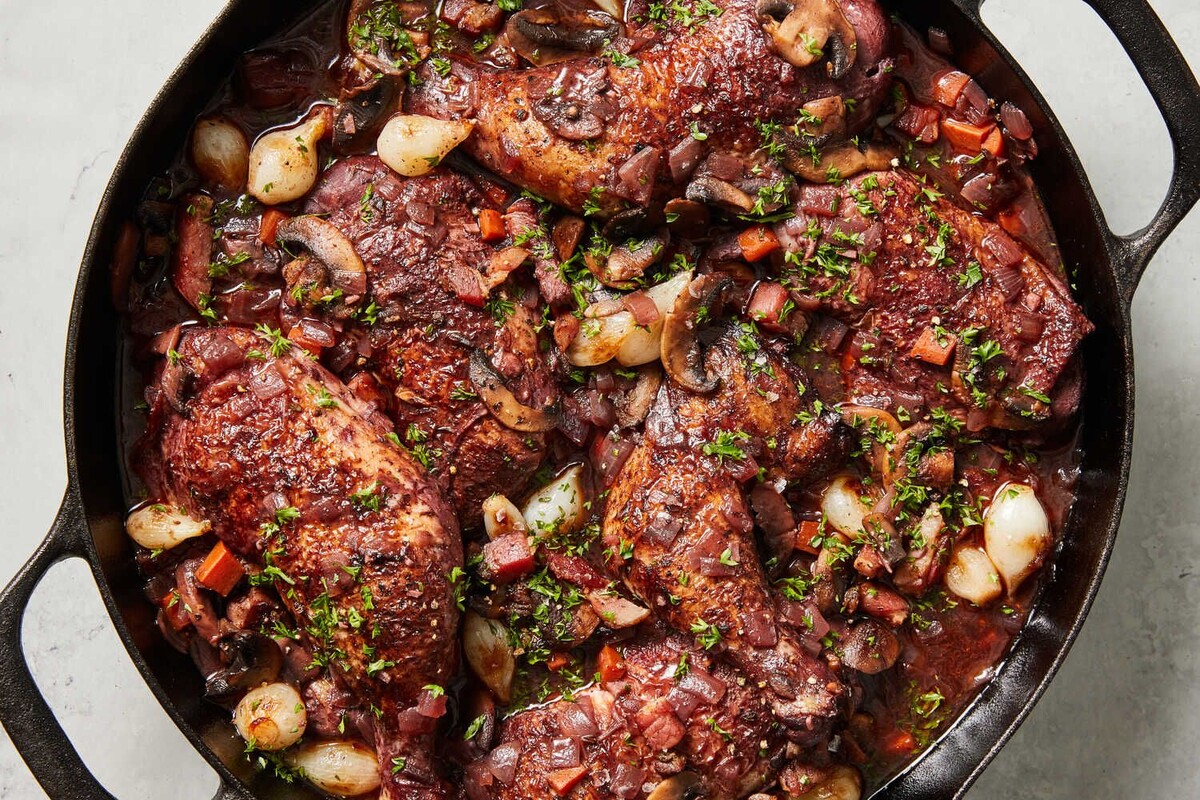 Фото; Coq au Vin Recipe Recipe in 2025 Chicken thigh recipes, Recipes.... tr.pinterest.com
