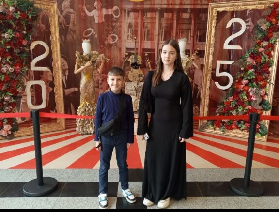 Мы с сестрой 🥰