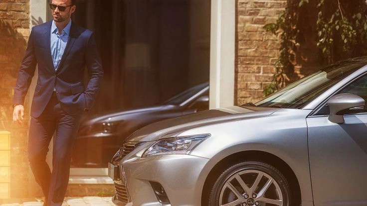 Богатые американцы живут как на обложках журналов — ухоженные, подтянутые, вечно бодрые. Бедные — в вечном стрессе, фастфуде и кредитах.
