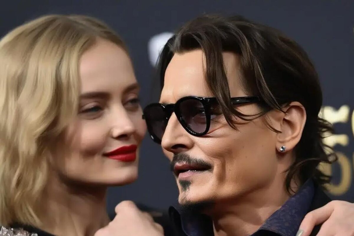    Джонни Депп и подружка из Екатеринбурга Юлия Власова. соцсети