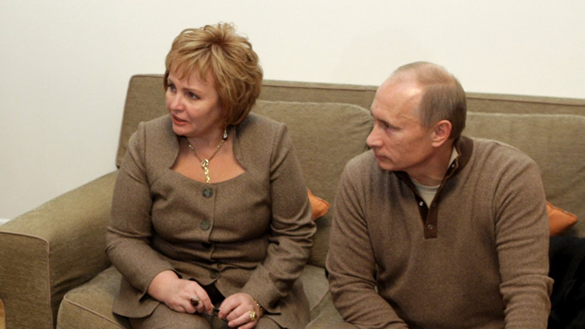 Владимир и Людмила Путины. Источник изображения: сайт YouTube