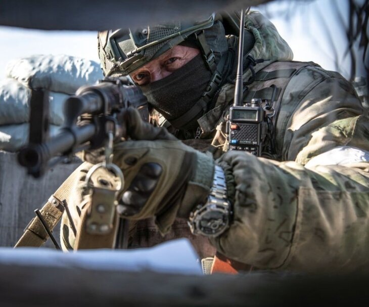     Российский военнослужащий в зоне СВО t.me/zalentoy.