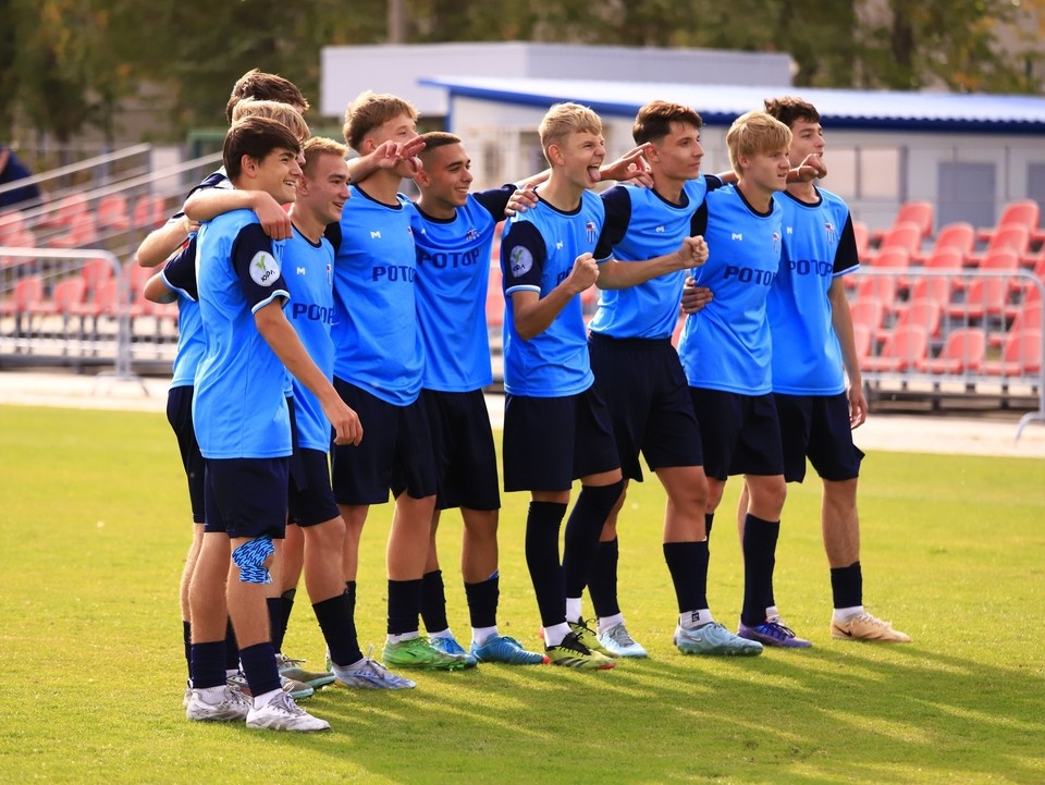    Юные футболисты Ротора завершили игровой год в крупном турнире. Фото: ЮФЛ Юг.
