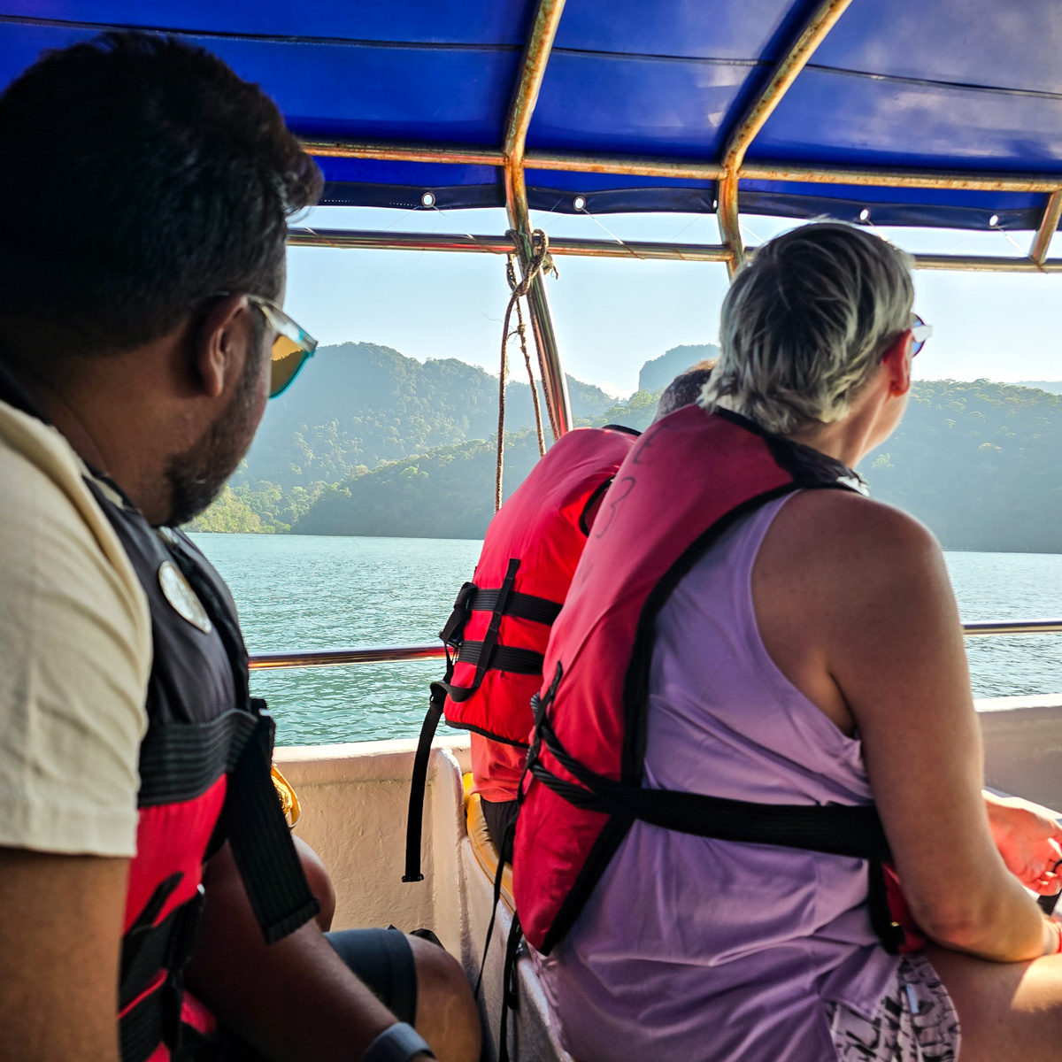 Профиль острова Беременной Девы мне снять не удалось - слишком много людей