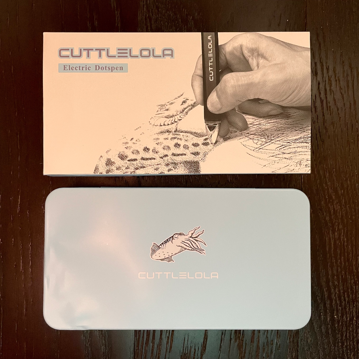 Вмятины (это я их ещё выгибал) как следствие доставки национальной почтой Всея Руси... комментарии излишни.