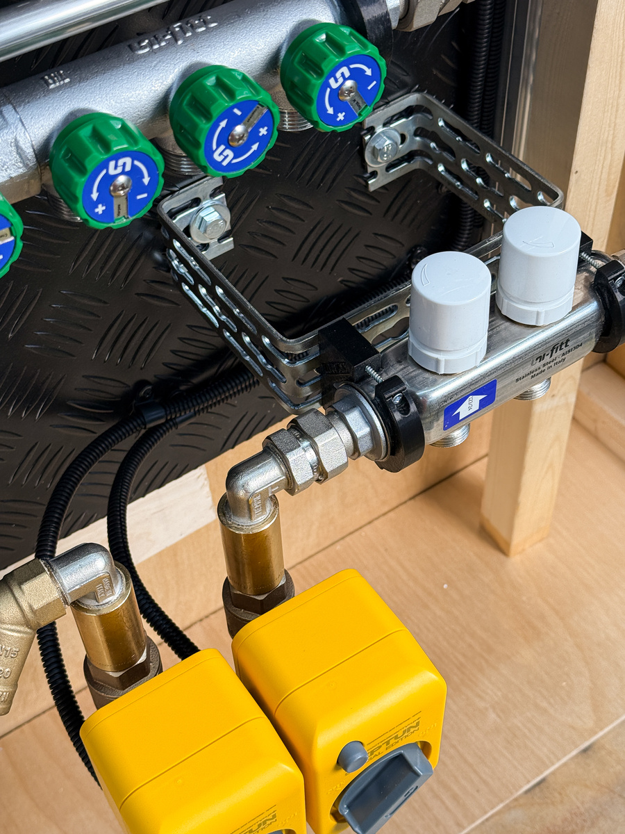 Сборка узла ввода на производстве становится всё популярнее