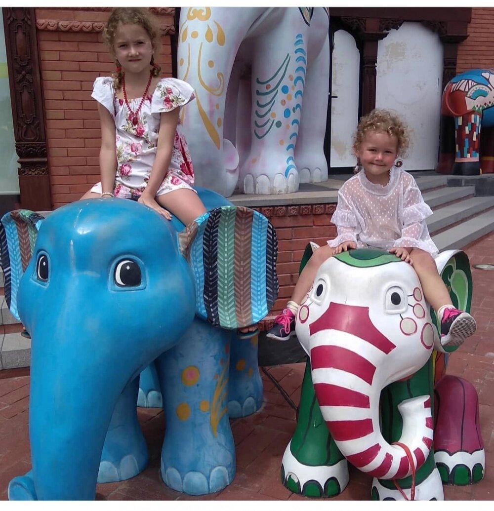    Дочки Натальи в Китае в 2018 году. Фото: Наталья Кузьмина