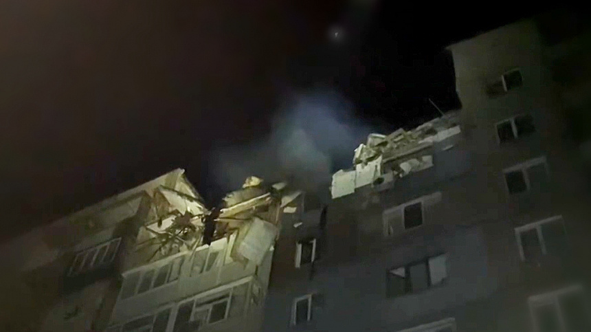    Фото: Telegram/ГУ МЧС России по ЛНР/mchslnr; 5-tv.ru