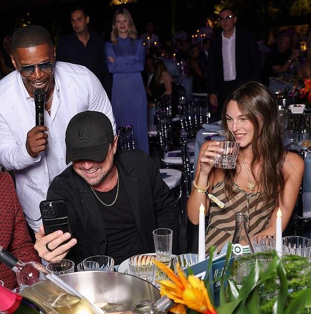 В марте Виттория в Vogue France заявила, что их любовь с Леонардо сильнее ревности, невзирая на разницу в возрасте. 