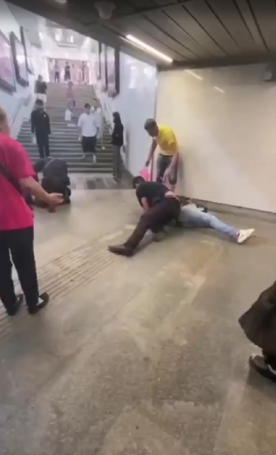 скриншот из видео 