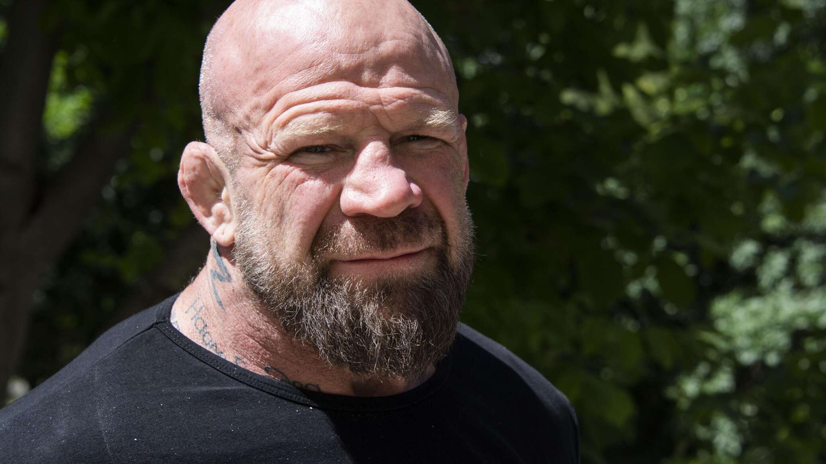 После выхода на пенсию Джефф Монсон хотел бы жить у моря в Крыму, он уже три раза приезжал на полуостров и с первого взгляда влюбился в него. 