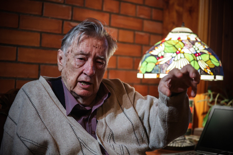    Проханов исследует внутренние противоречия политического устройства, раскрывает механизмы влияния и борьбы за власть, а также показывает сложность принятия ответственности в условиях нестабильности.   
Фото: «БИЗНЕС Online»