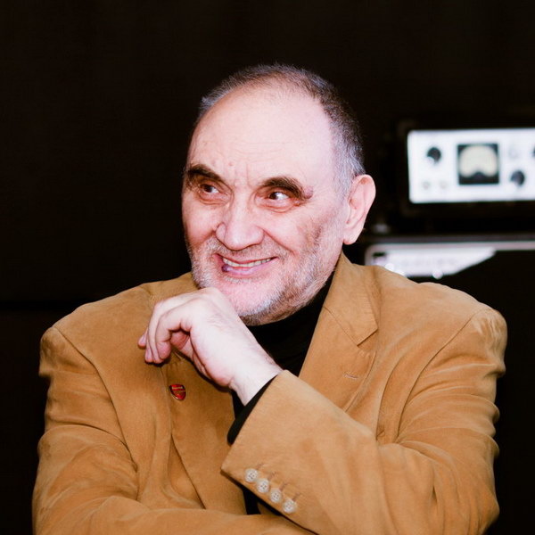     Сегодня 90 лет Алексею Козлову