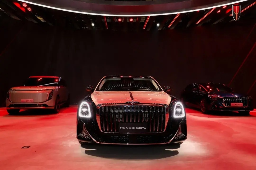 Фото Hongqi  📷
