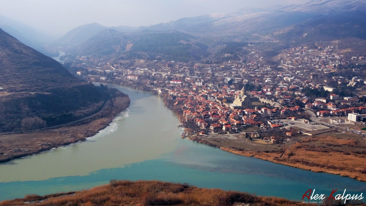 Мцхета. Вид от монастыря Джвари. Слияние рек Куры (Мтквари) и Арагви