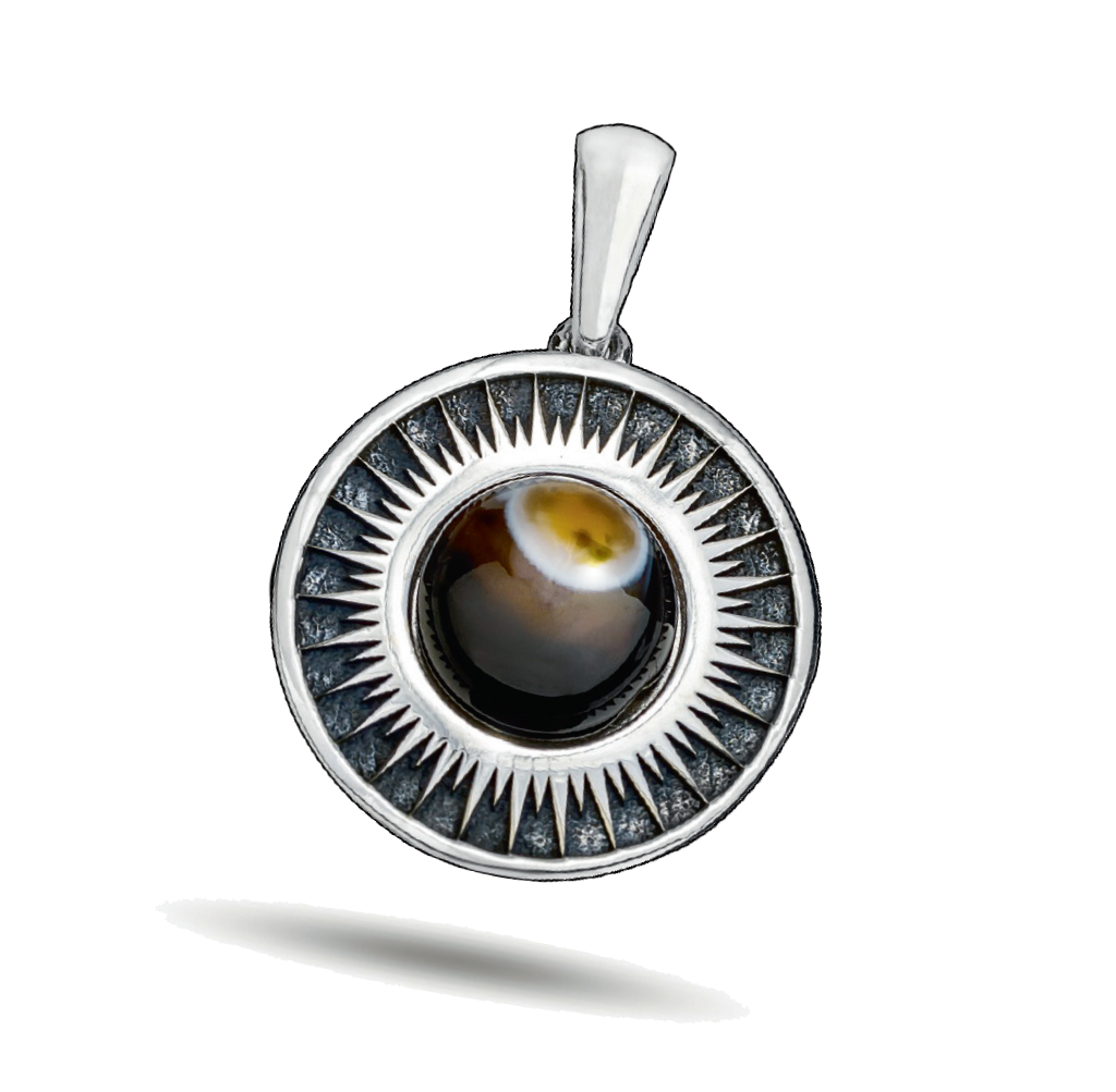 Амулет «Пирамида Всевидящее око» с камнем агат