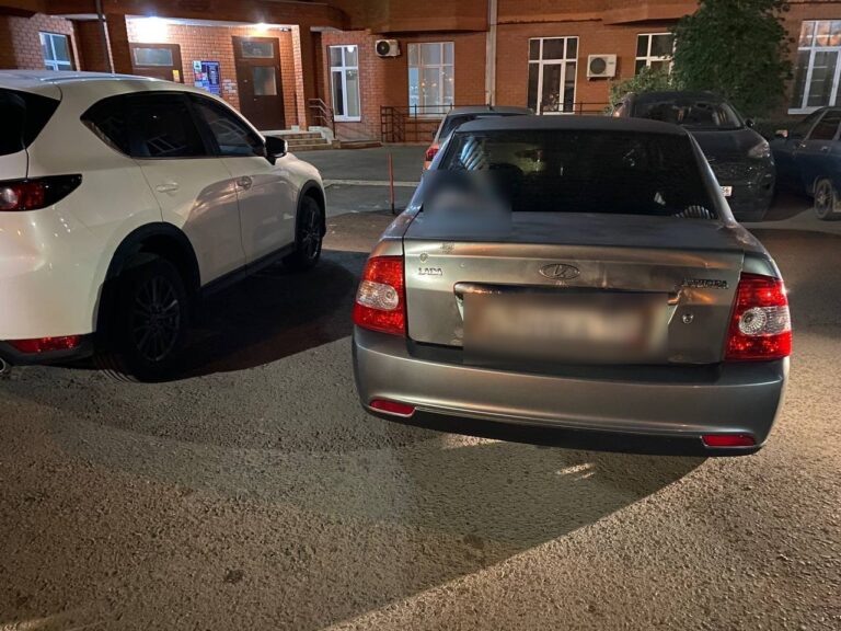    В Оренбурге молодой человек угнал автомобиль у друга и устроил ДТП Оренбуржье