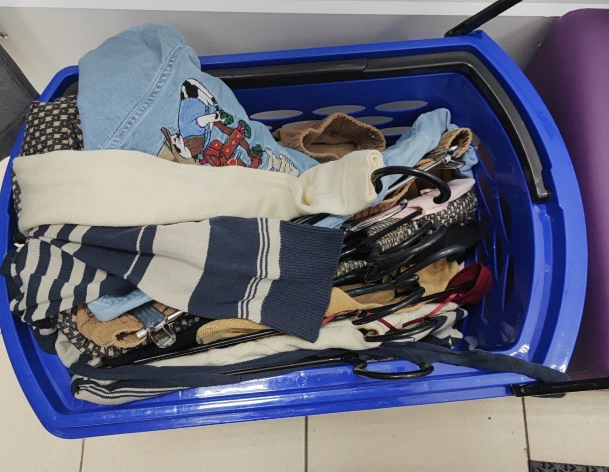 корзина с отобранными вещами