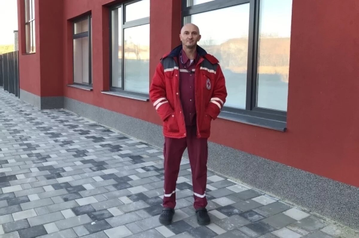    Фельдшер из Артемовского спас пассажирку турецкого самолета