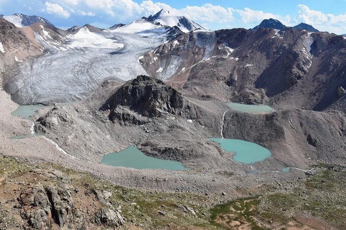   Горы Иле-Алатау, Казахстан. Фото: GLOFCA