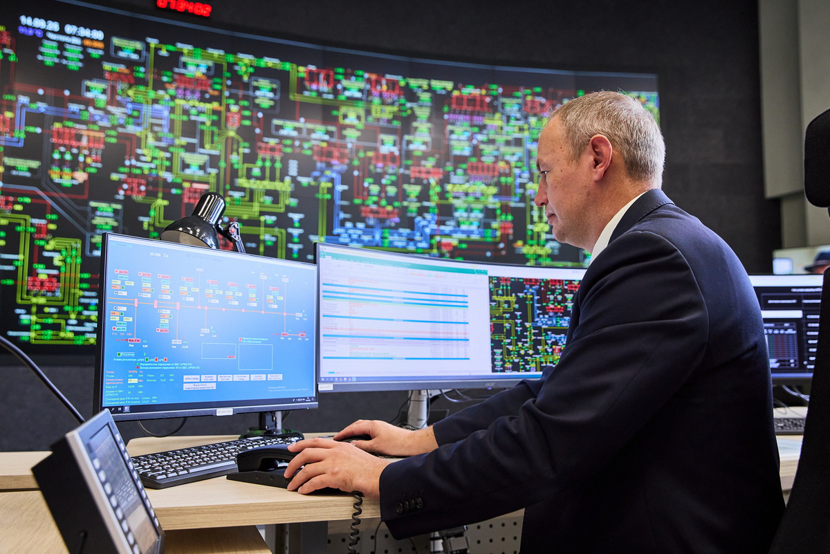 Диспетчерский зал ОДУ Сибири