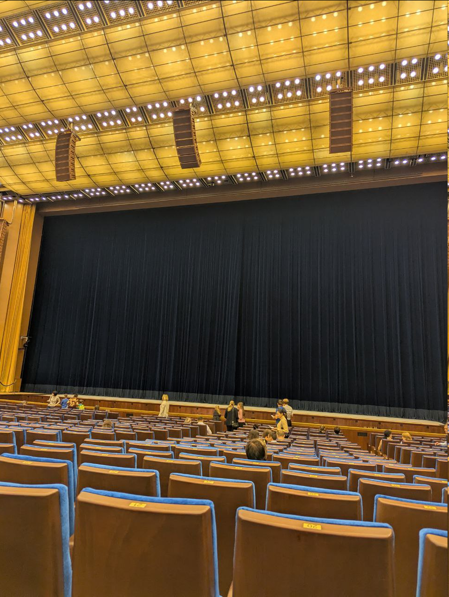 Зал Кремлёвского Дворца