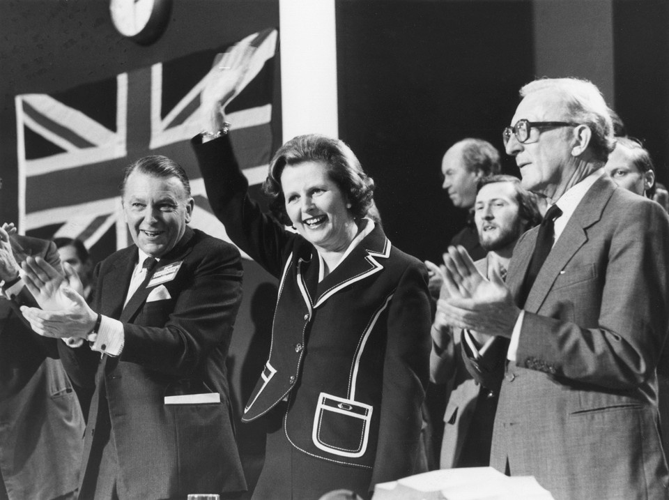    На выборах 1979 года Тэтчер привела Консервативную партию к победе и стала первой женщиной в Соединённом Королевстве и Европе, избранной главой правительства. GLOBAL LOOK PRESS