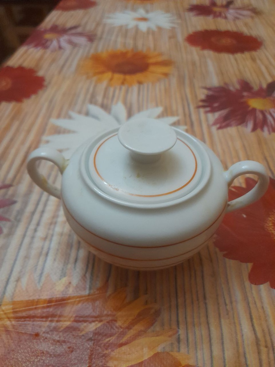 Сахарница от кофейного сервиза