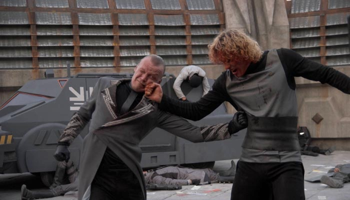 "Обитаемый остров" А. и Б. Стругацких, или "Ан гард. Алле!