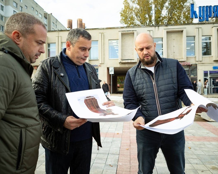     Скульптура "Куряночка" появится на улице Дзержинского до конца года