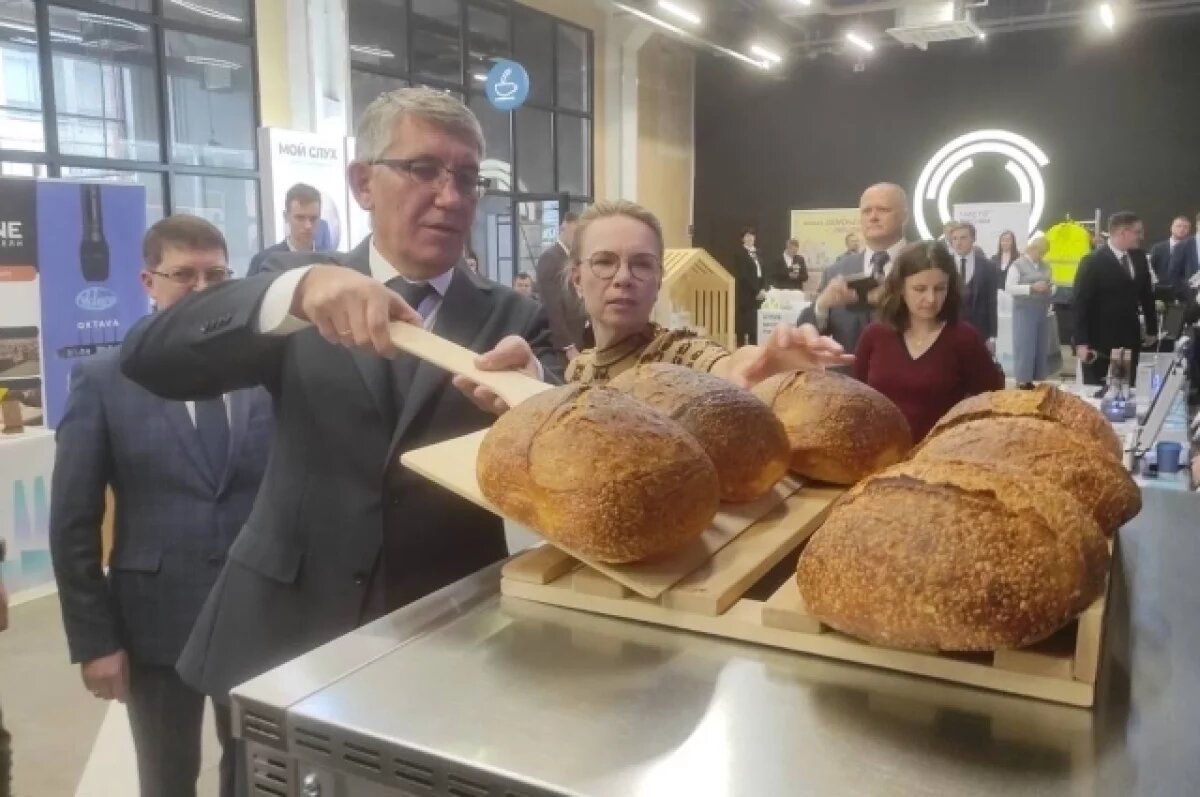    Тульский губернатор попробовал себя в роли пекаря