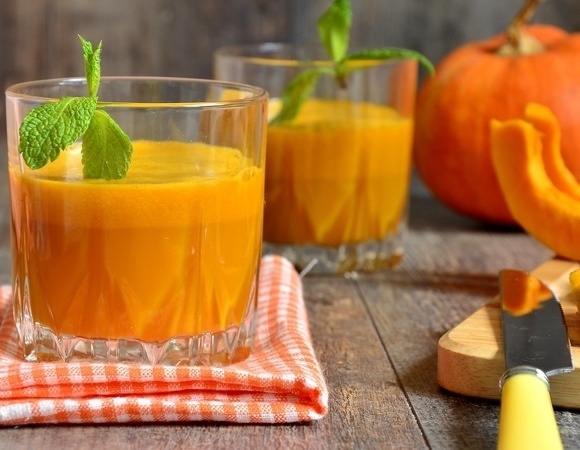 "Этот способ проще всего": шеф-повар поделился, как сделать тыквенный сок с мякотью, а не пюре