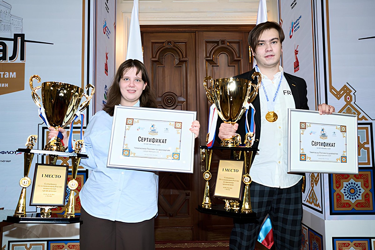    Победителям вручили сертификаты на машины Lada