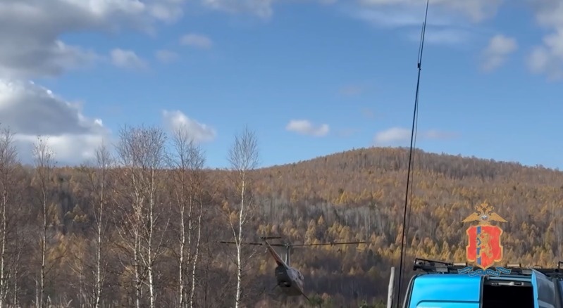 Вертолет спасателей / ГУ МЧС России по Красноярскому краю