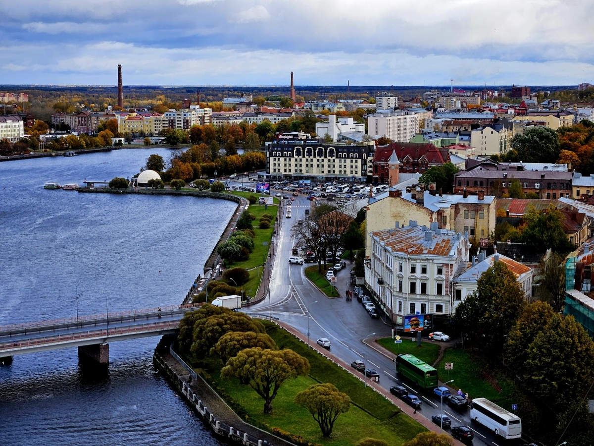 Вид на Северную гавань, Рыночную площадь и Рынок.