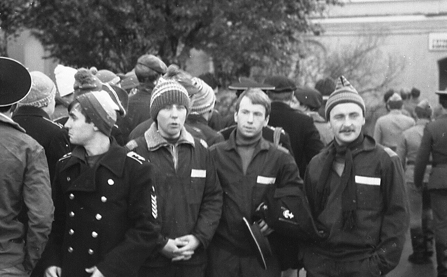  К труду готовы: Станиславчик, Павлов, Уланов, Попов. 