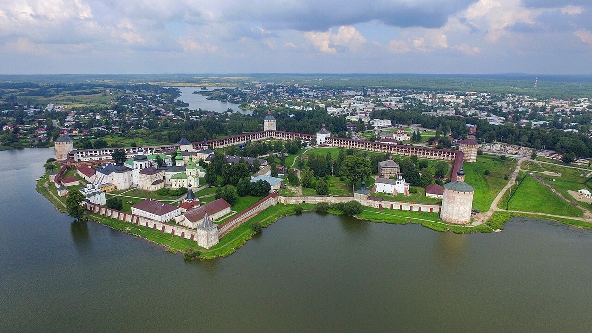 Кирилло-Белозерский монастырь.