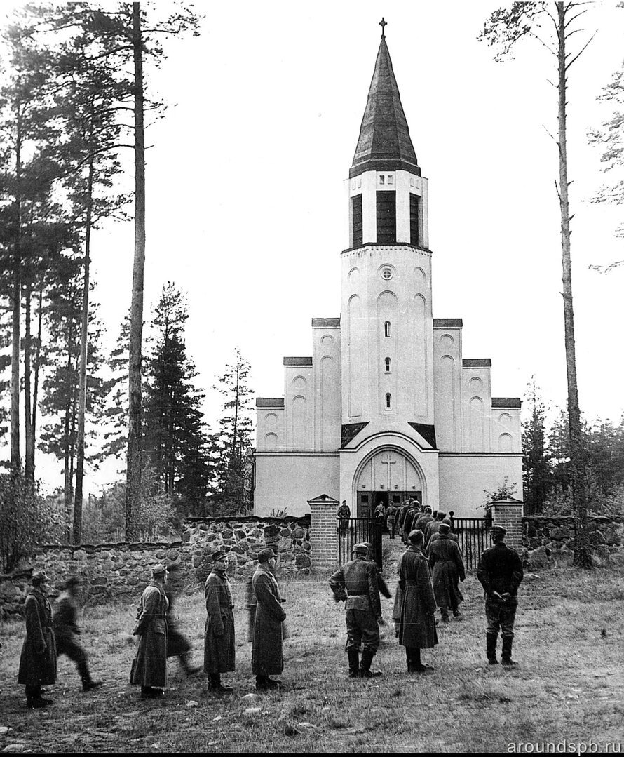 Исторические фото - pastvu.com или другие открытые источники