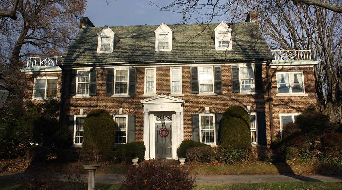 Дом семьи Келли в Ист-Фолс, Филадельфия. Источник: журнал Town and Country.