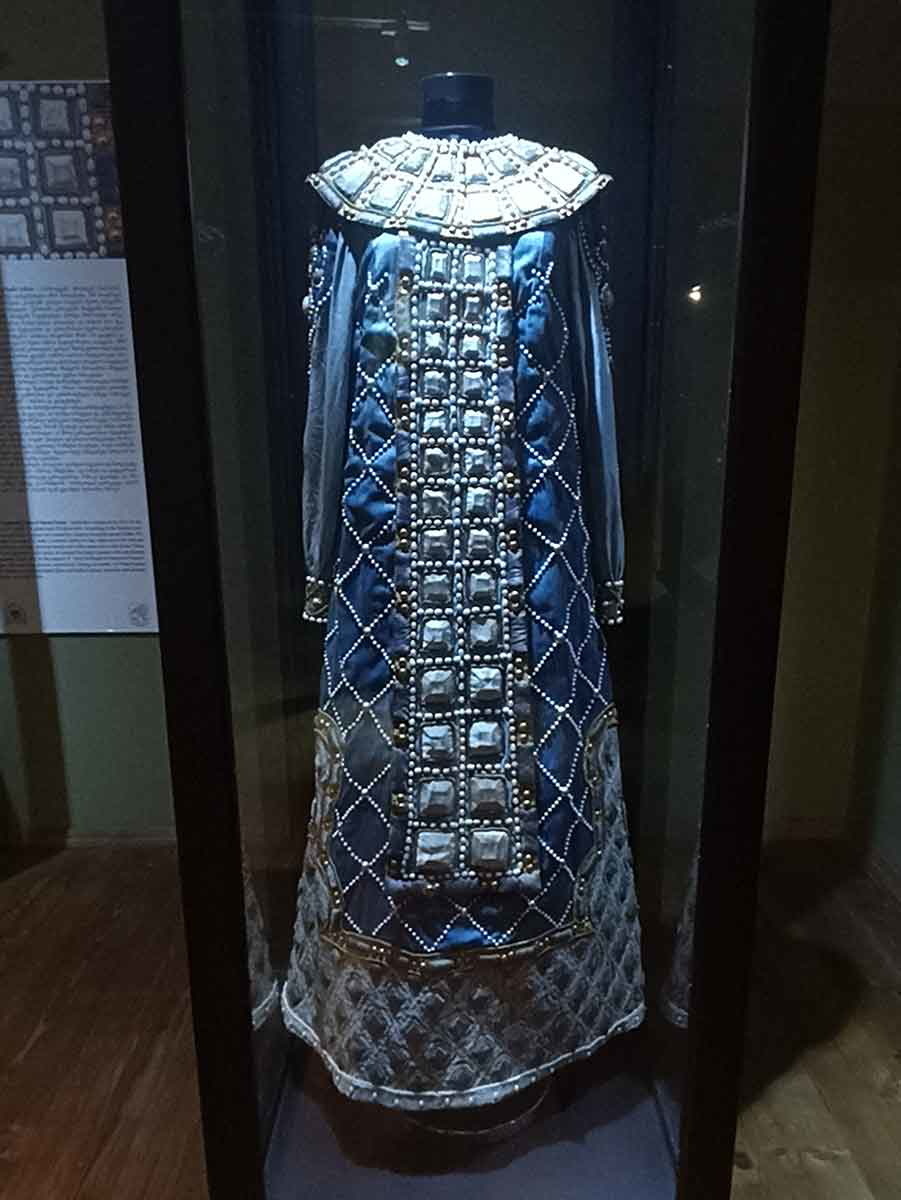 �������� ������ ������ ������. ��������� ����������� �� ������� ��������� �������� �� ��������� ������ �������� � �������, ���������� ������ ����. ��������: ������ ���