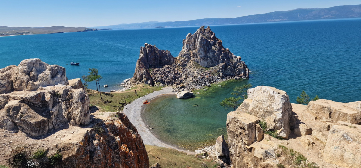 Гора Шаманка на Ольхоне