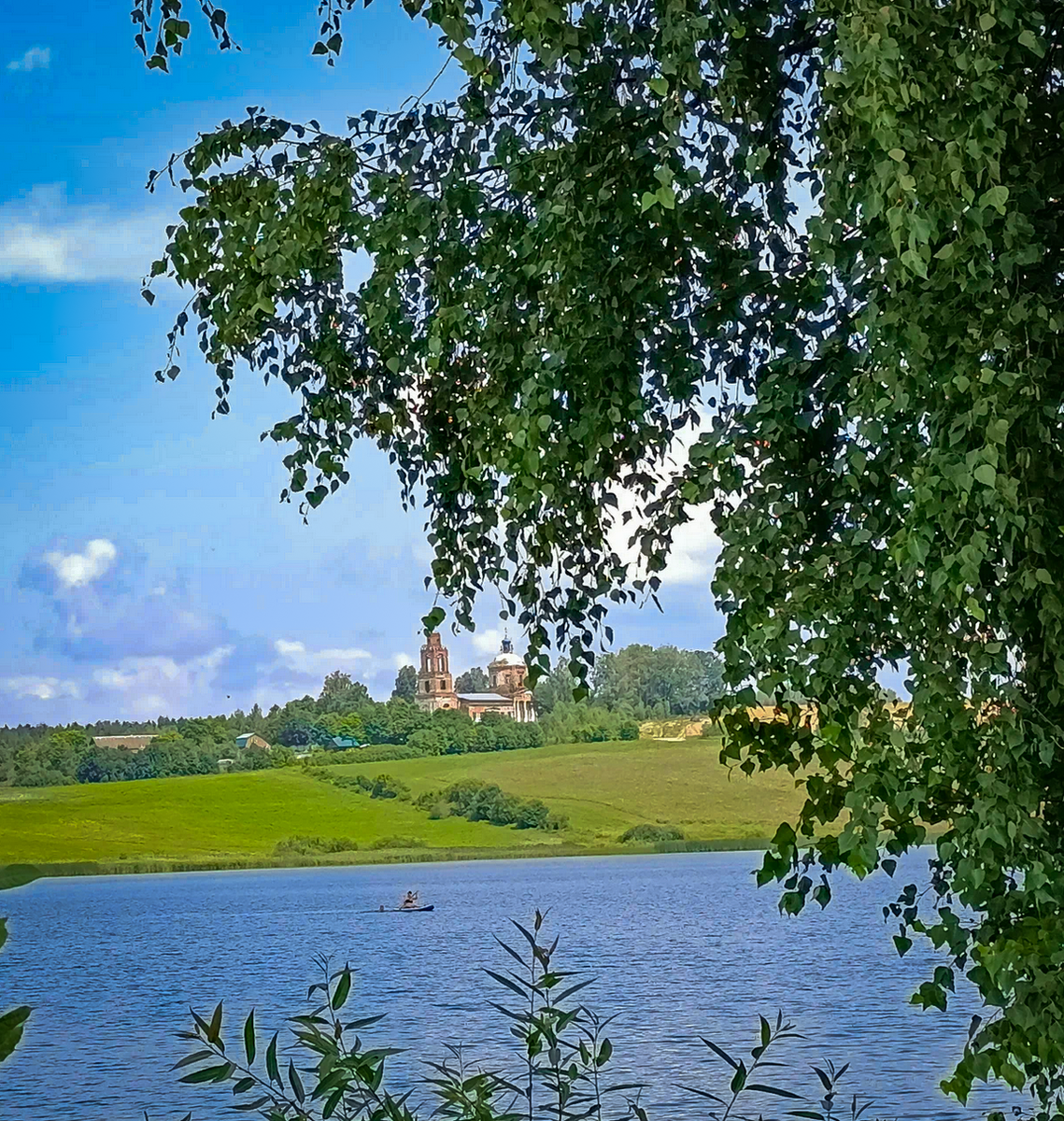 Успенская церковь в Карачарово Владимирской области