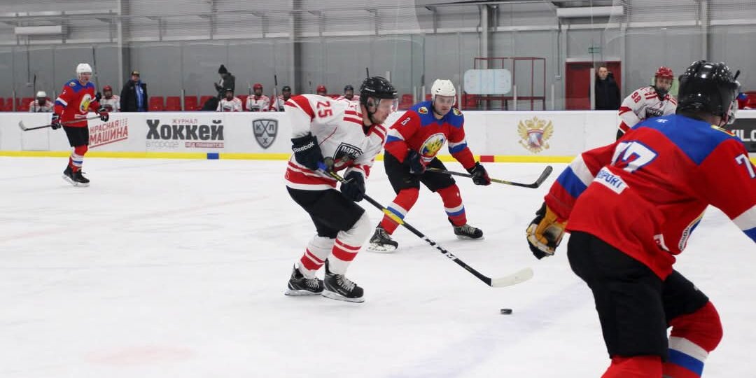 На лед в 40? Сколько стоит и как начать играть в хоккей