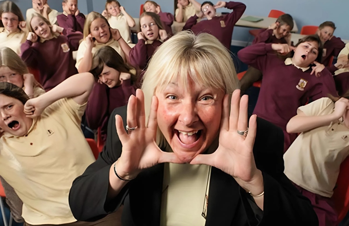    Джилл Дрейк кричит громче самолета, из-за чего и попала в Книгу рекордов Гиннесса. Источник изображения: guinnessworldrecords.com