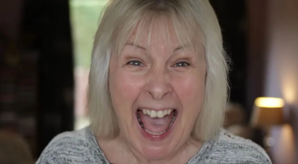    Должно быть, в жизни Джилл Дрейк умеет поставить людей на место. Источник фотографии: dzen.ru