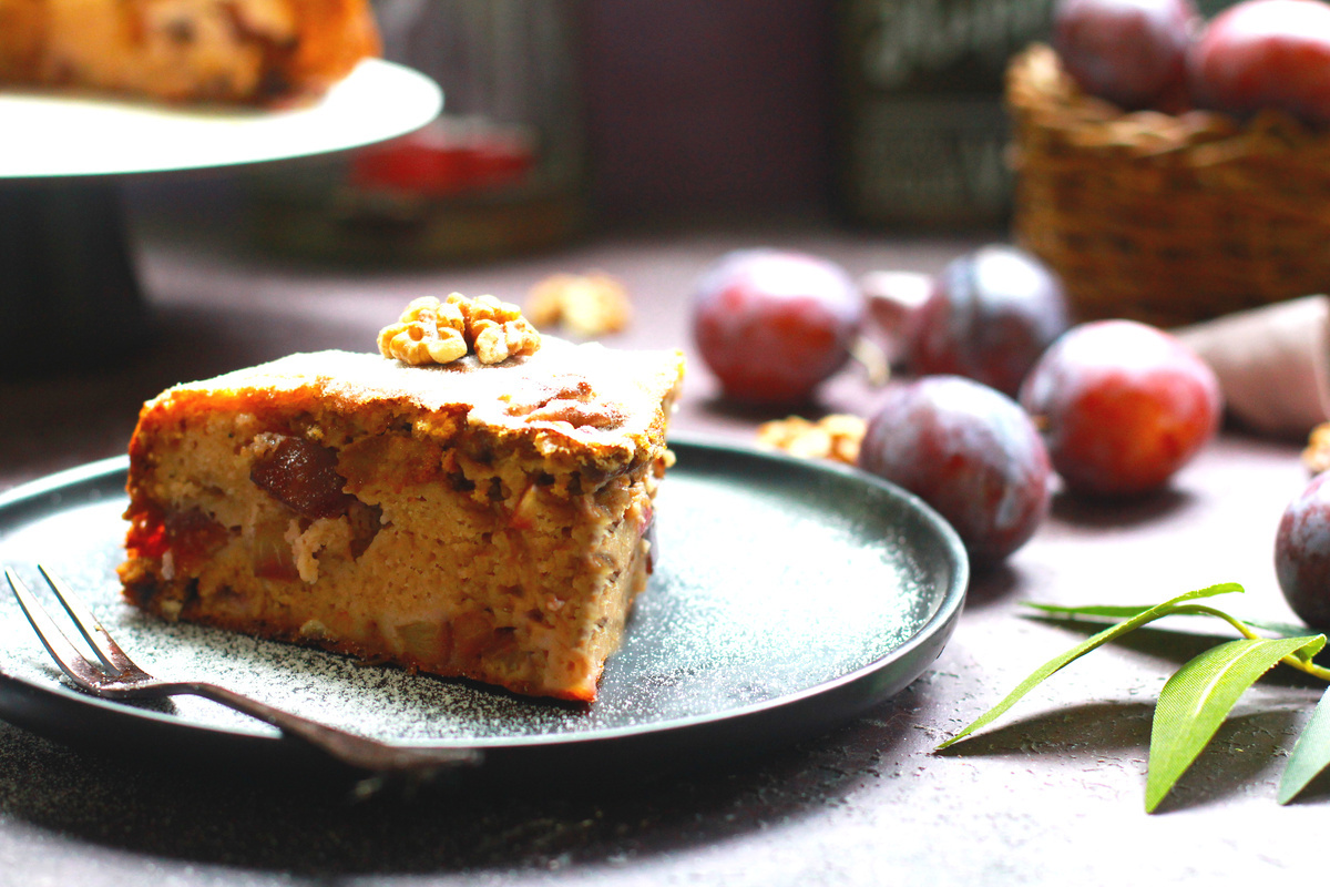 Сливовый пирог от Елены Некрасовой. Сезонная правильная выпечка. 